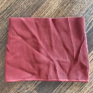 Maroon ribbed strapless crop